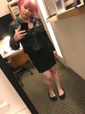 Annie-claude casual sex in Delavan Wisconsin and live escorts